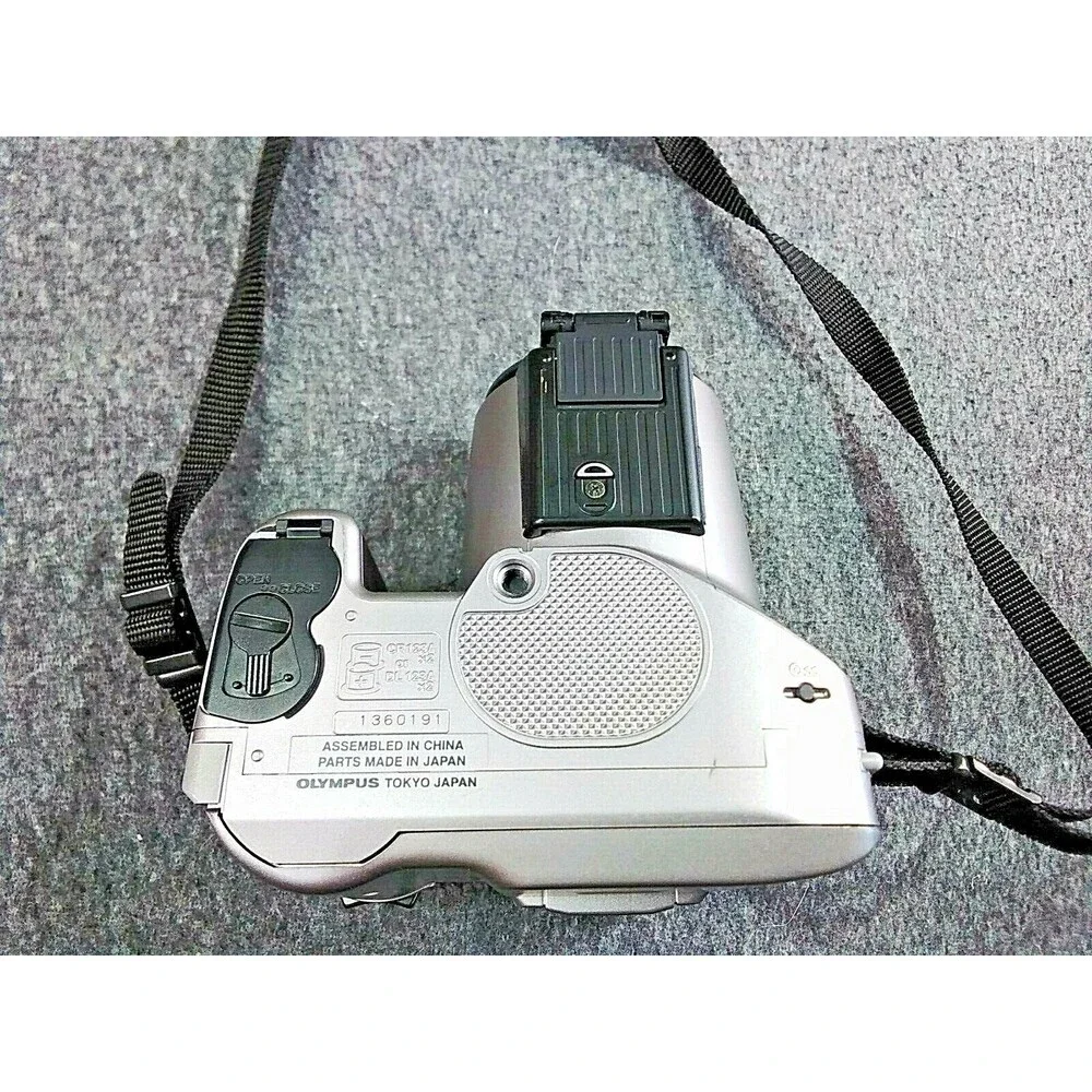 Olympus IS-10 28-110 High Resolution Camera Tested And Works